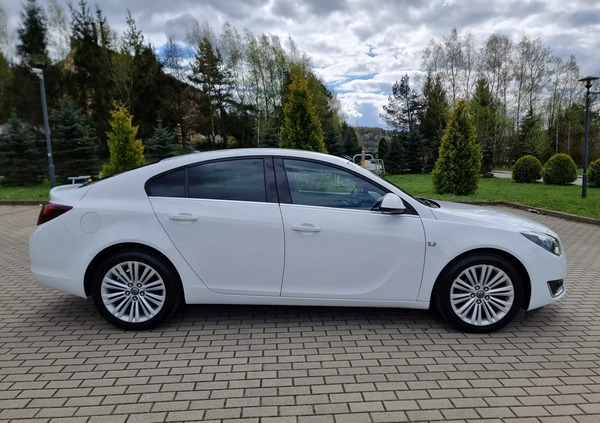 Opel Insignia cena 45900 przebieg: 154000, rok produkcji 2015 z Dobiegniew małe 497